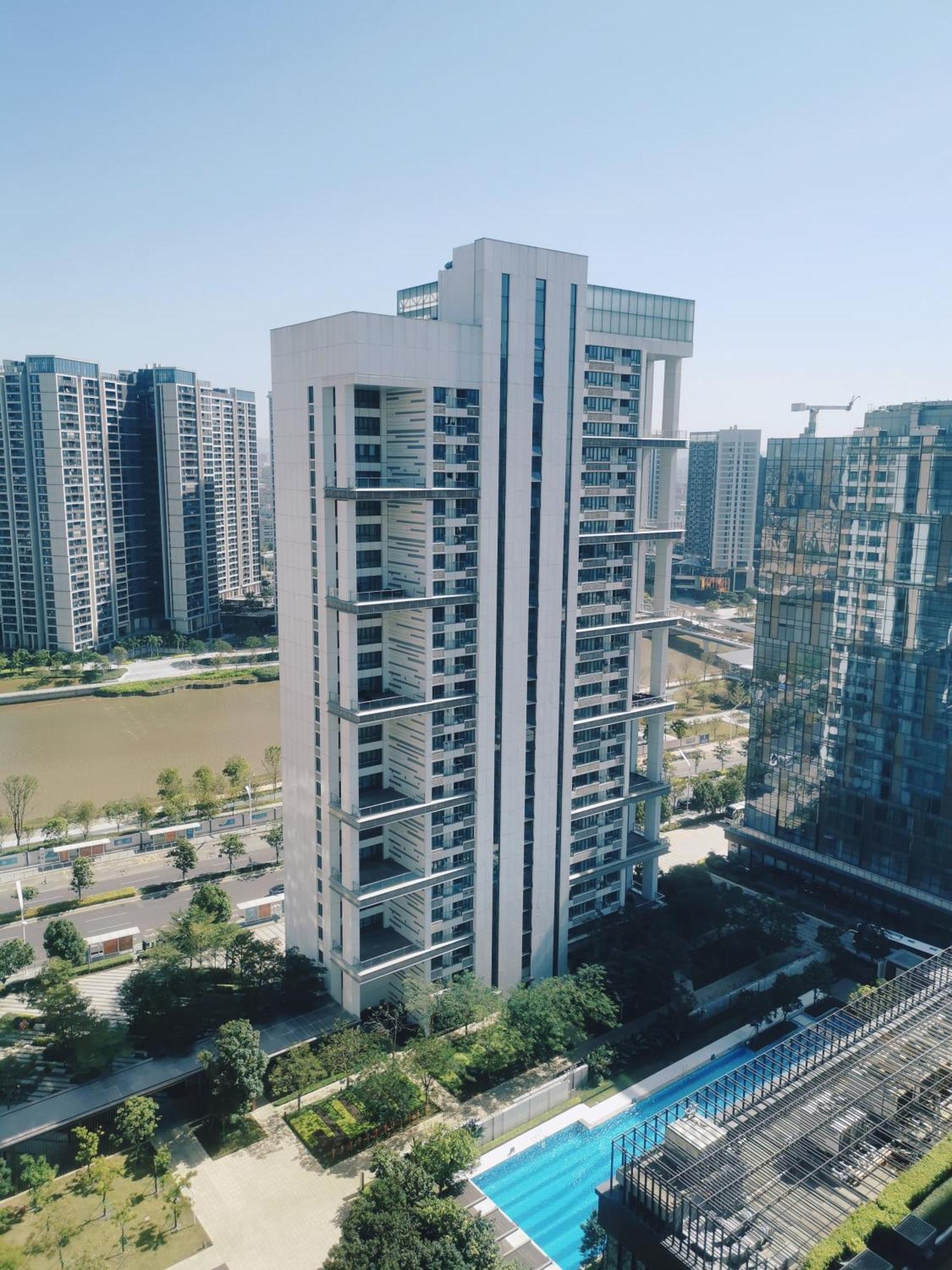 Royal Executive Apartment, Shenzhen World Exhibition & Convention Center, Nearby Shenzhen World North Metro St Ation Екстериор снимка